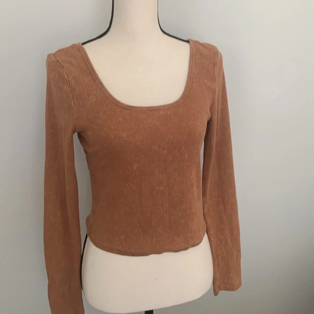 Top square, neckline, front and back